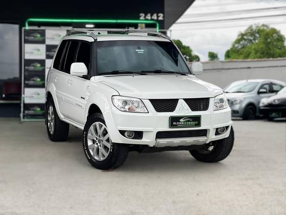MITSUBISHI PAJERO TR4 2.0 4X4 16V FLEX 4P MANUAL MITSUBISHI PAJERO TR4 2.0 4X4 16V FLEX 4P MANUAL